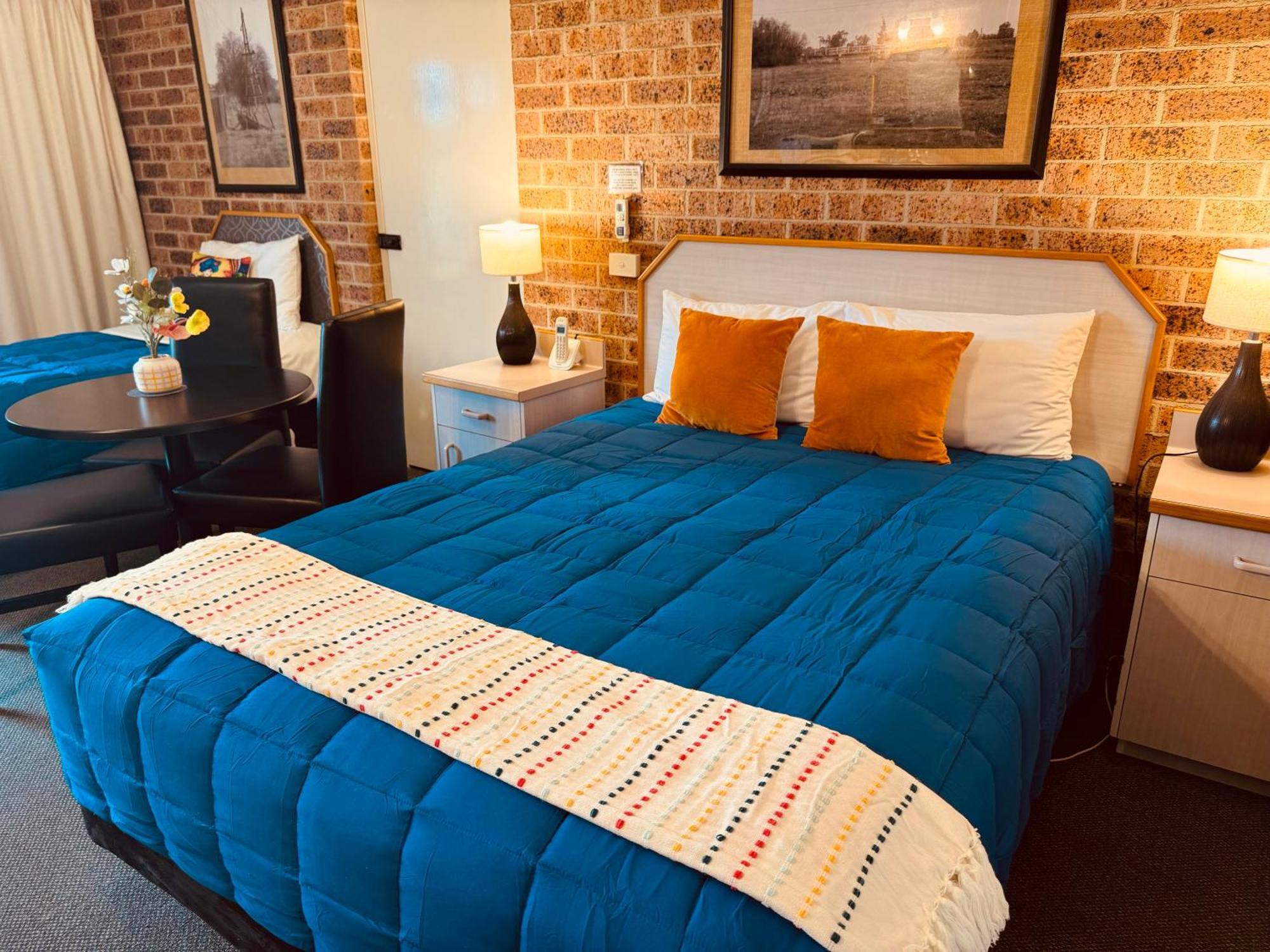 Town And Country Motor Inn Tamworth Bagian luar foto